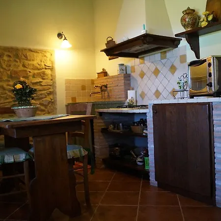 Agriturismo Bonzalone Farm stay