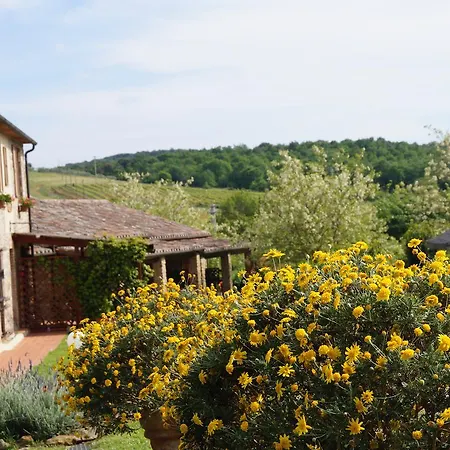 Farm stay Agriturismo Bonzalone Montiano (Tuscany)
